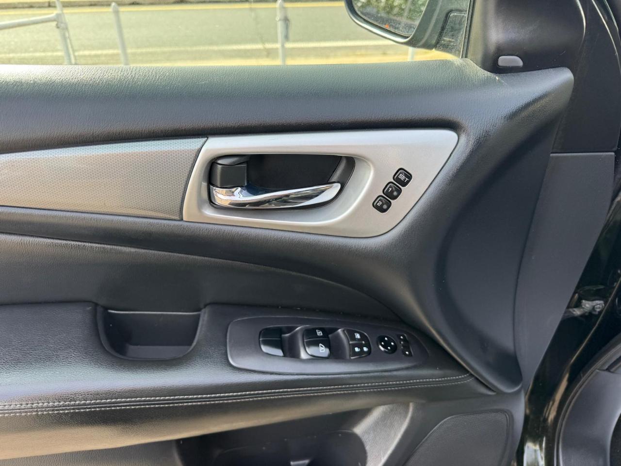 Nissan Pathfinder 4x4 SL 2018