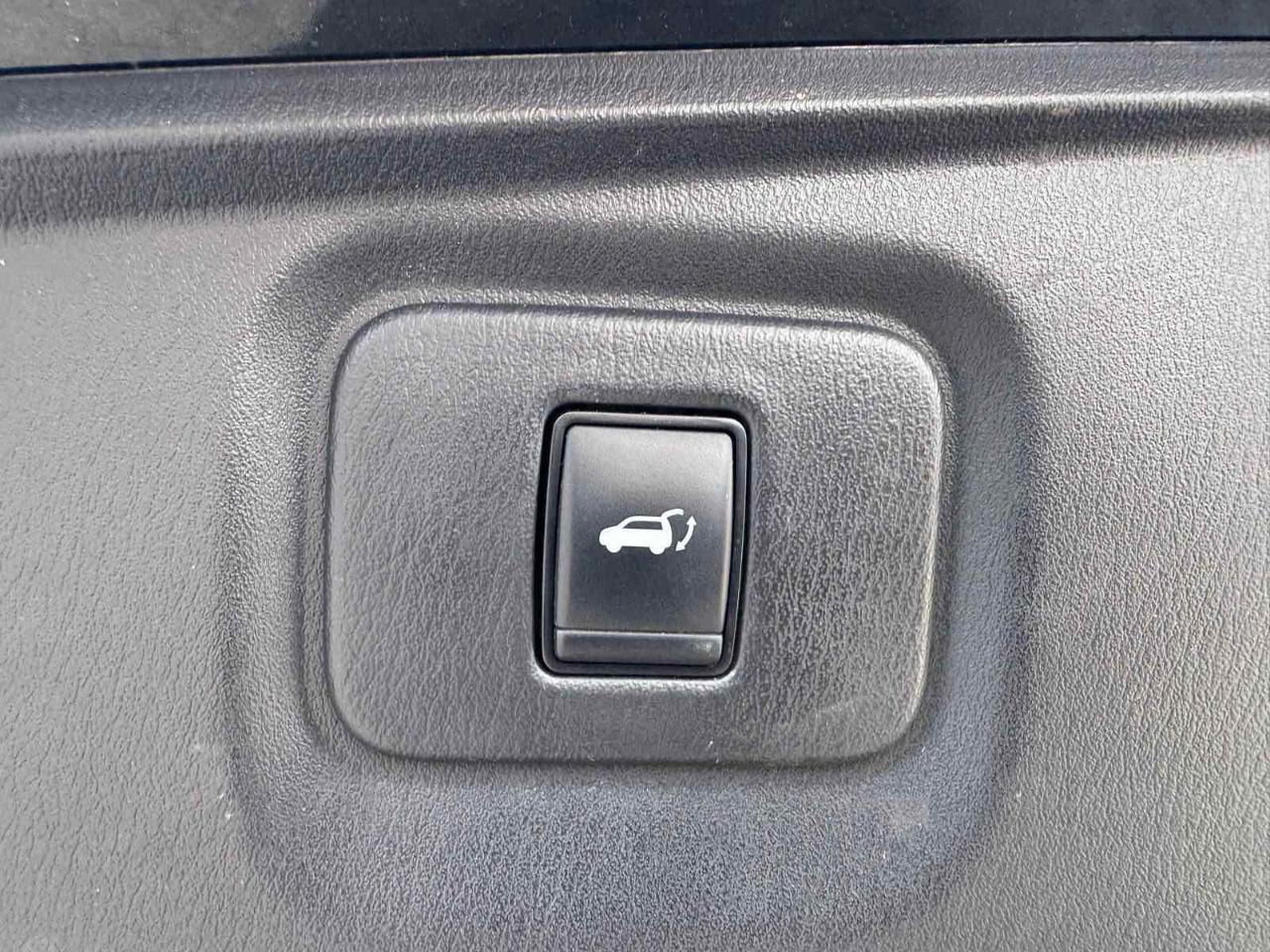 Nissan Pathfinder 4x4 SL 2018