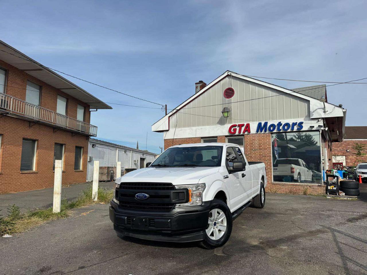Ford F-150 Lariat 2WD SuperCab 8' Box 2019