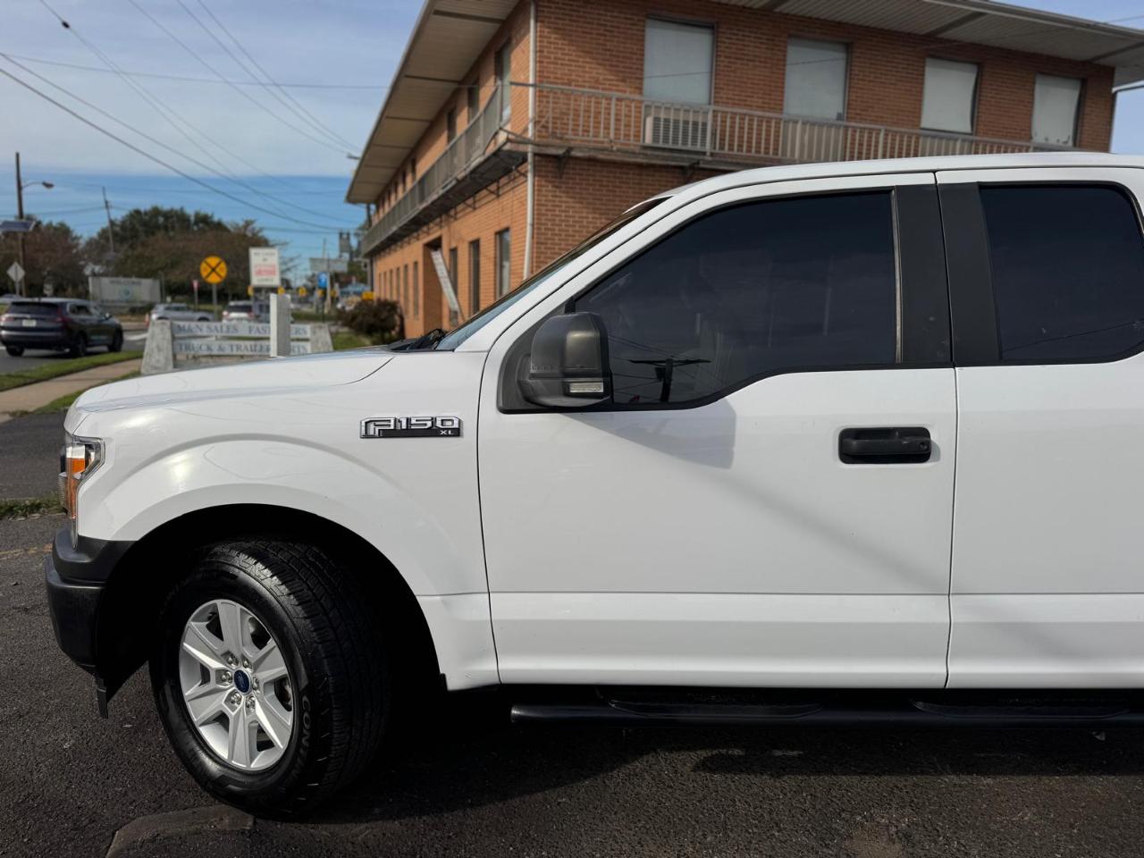 Ford F-150 Lariat 2WD SuperCab 8' Box 2019