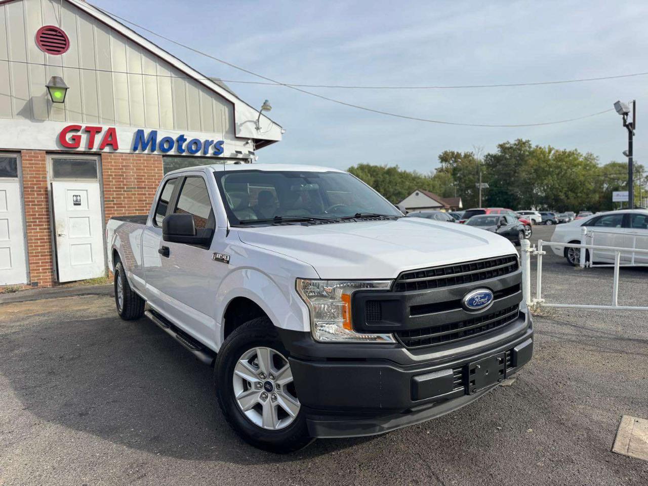 Ford F-150 Lariat 2WD SuperCab 8' Box 2019