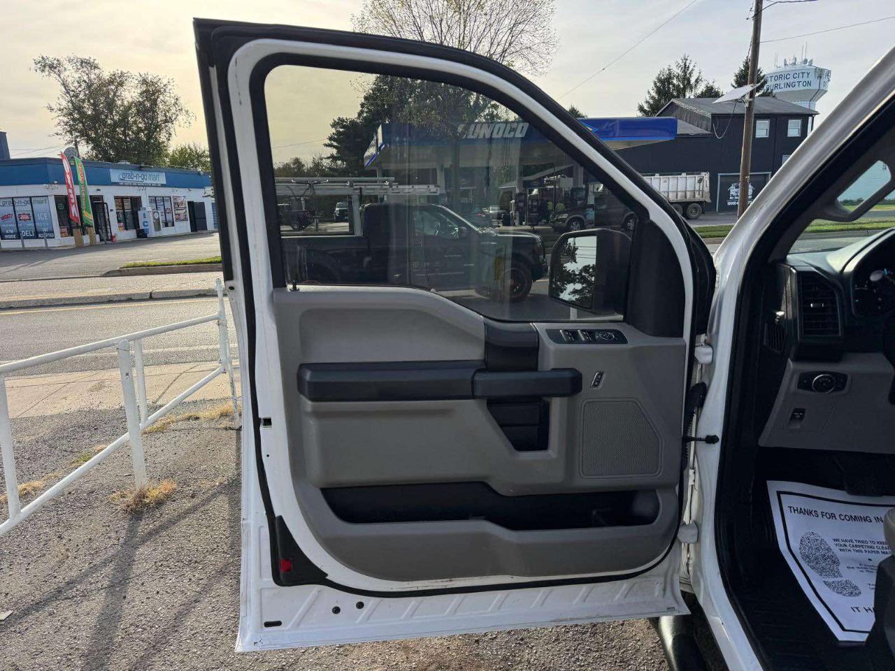 Ford F-150 Lariat 2WD SuperCab 8' Box 2019