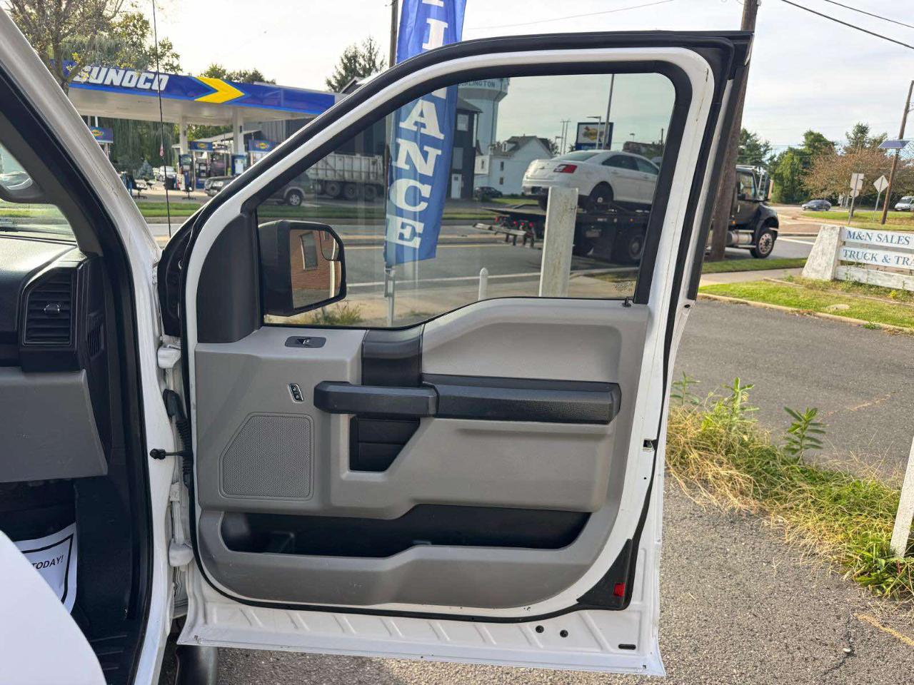 Ford F-150 Lariat 2WD SuperCab 8' Box 2019