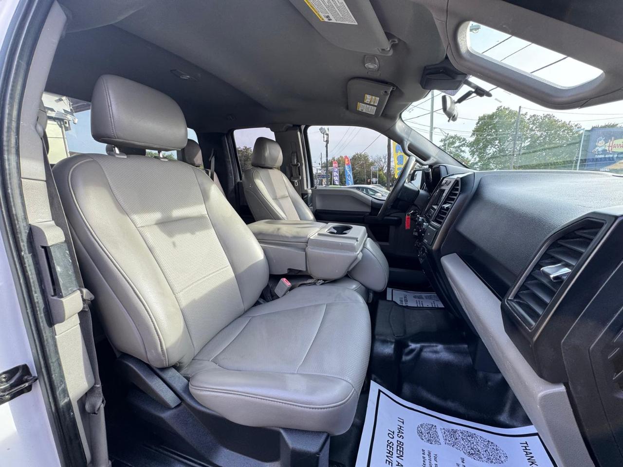 Ford F-150 Lariat 2WD SuperCab 8' Box 2019
