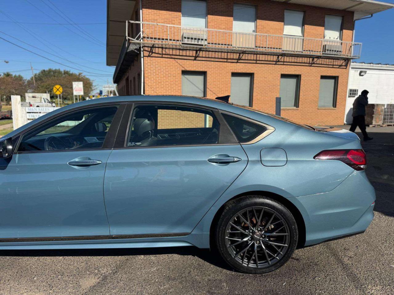 Genesis G80 3.3T Sport RWD 2018