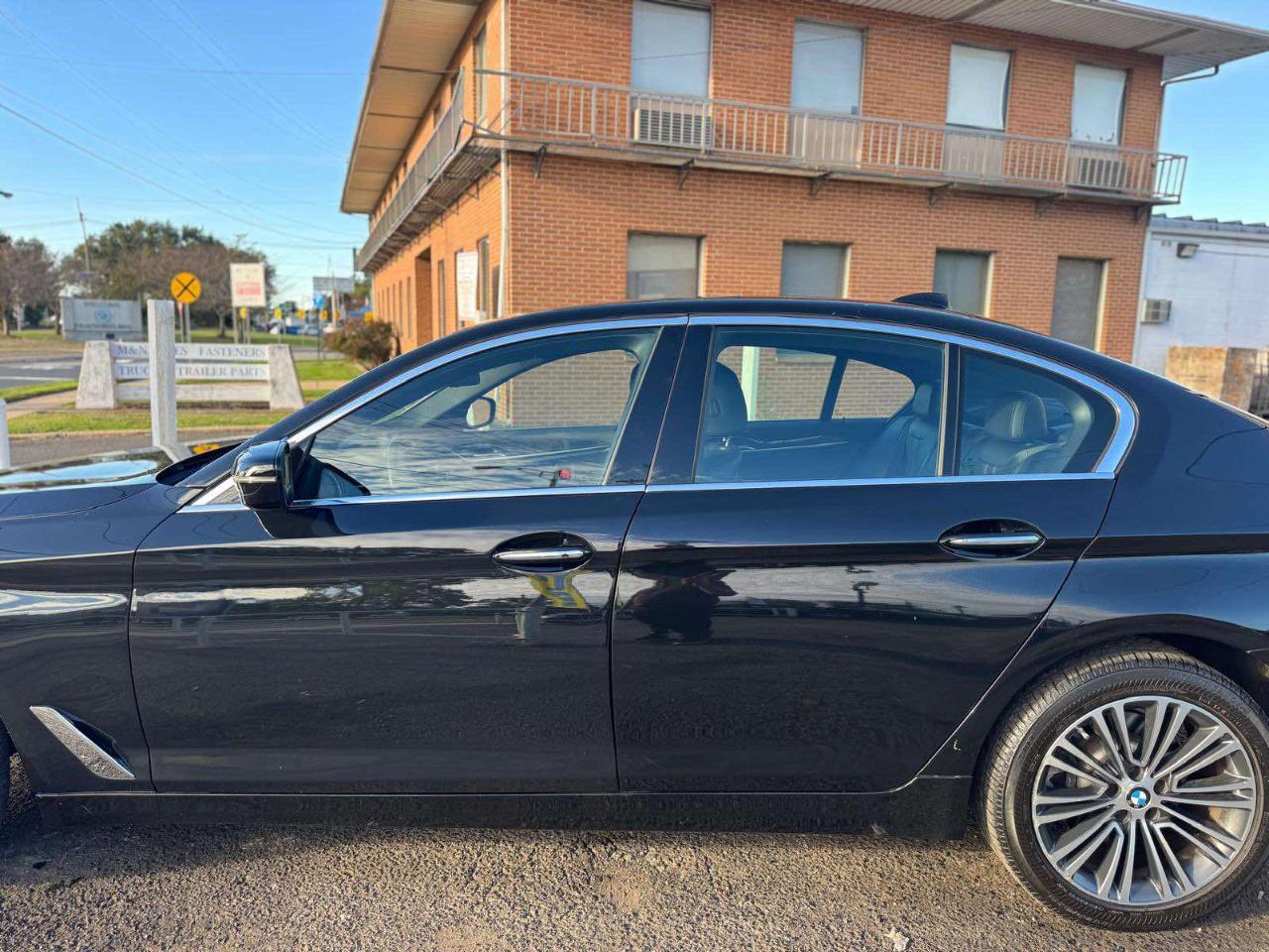 BMW 5 Series 530i xDrive Sedan 2017
