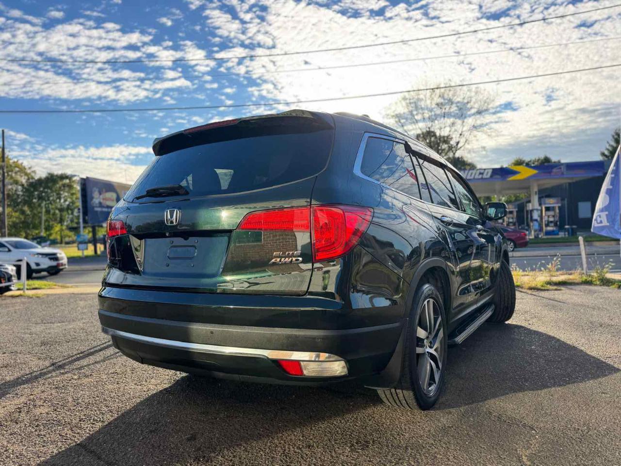 Honda Pilot AWD 4dr Elite w/RES & Navi 2016
