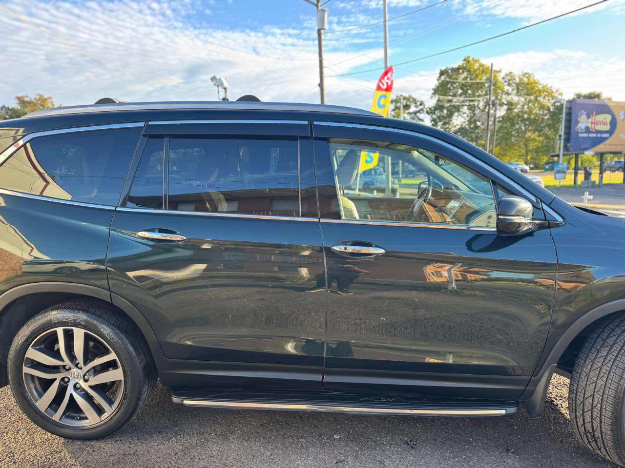 Honda Pilot AWD 4dr Elite w/RES & Navi 2016