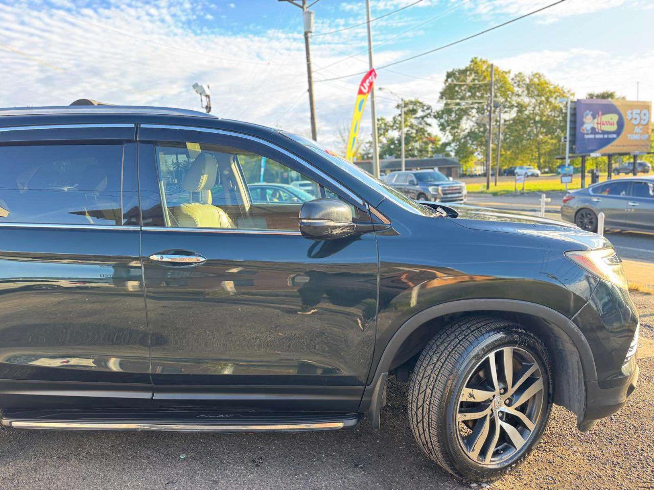 Honda Pilot AWD 4dr Elite w/RES & Navi 2016