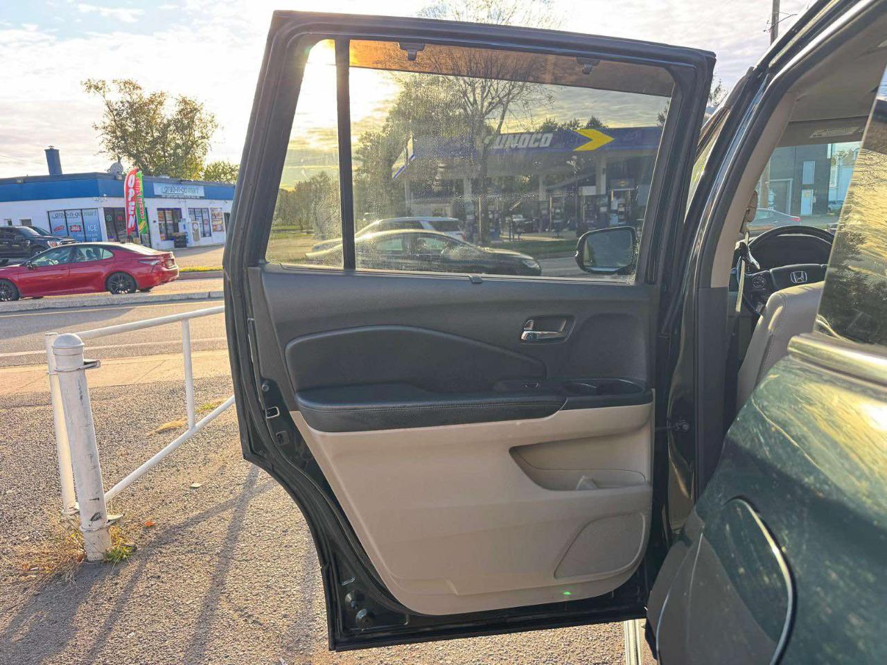 Honda Pilot AWD 4dr Elite w/RES & Navi 2016