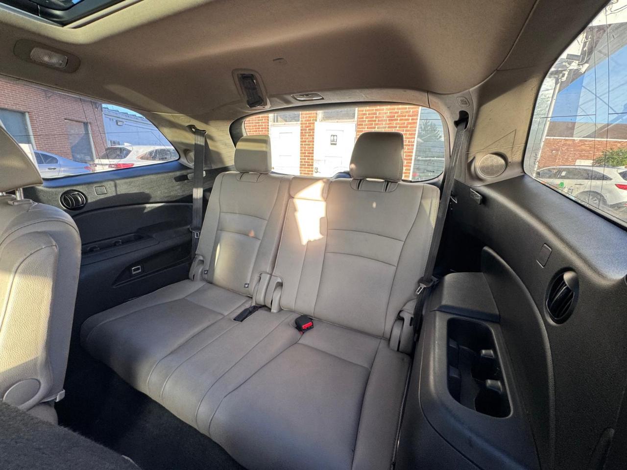 Honda Pilot AWD 4dr Elite w/RES & Navi 2016