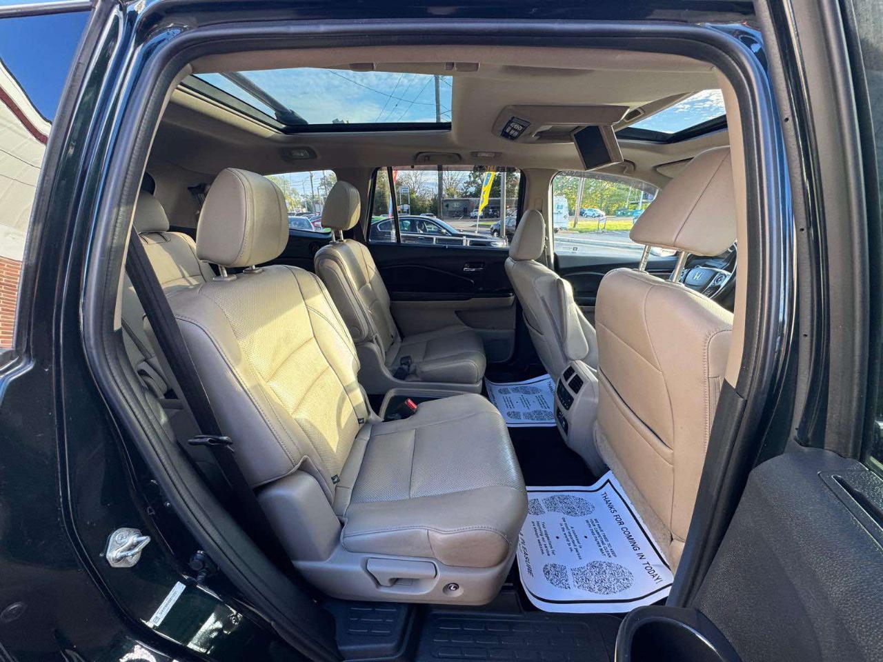 Honda Pilot AWD 4dr Elite w/RES & Navi 2016