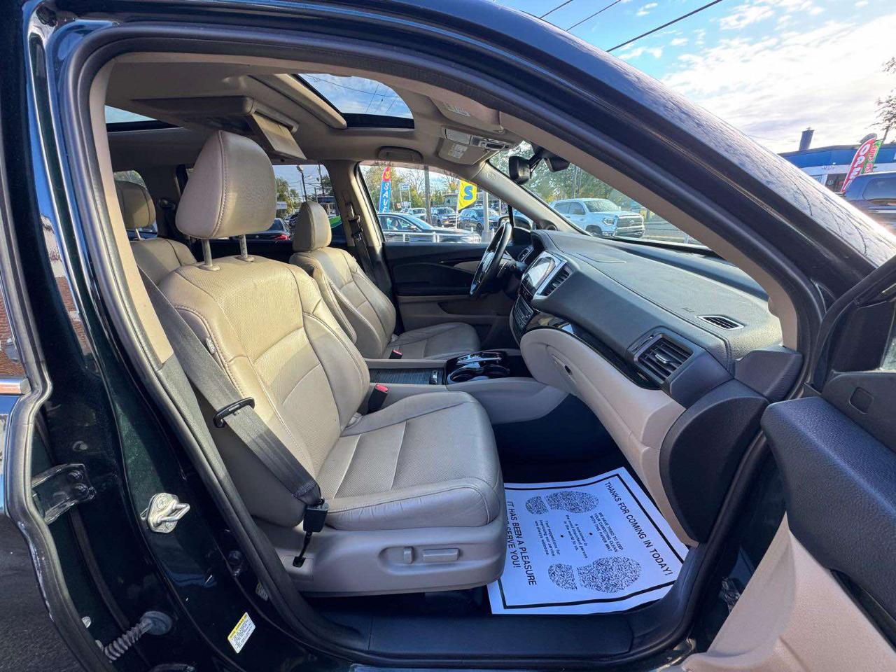 Honda Pilot AWD 4dr Elite w/RES & Navi 2016