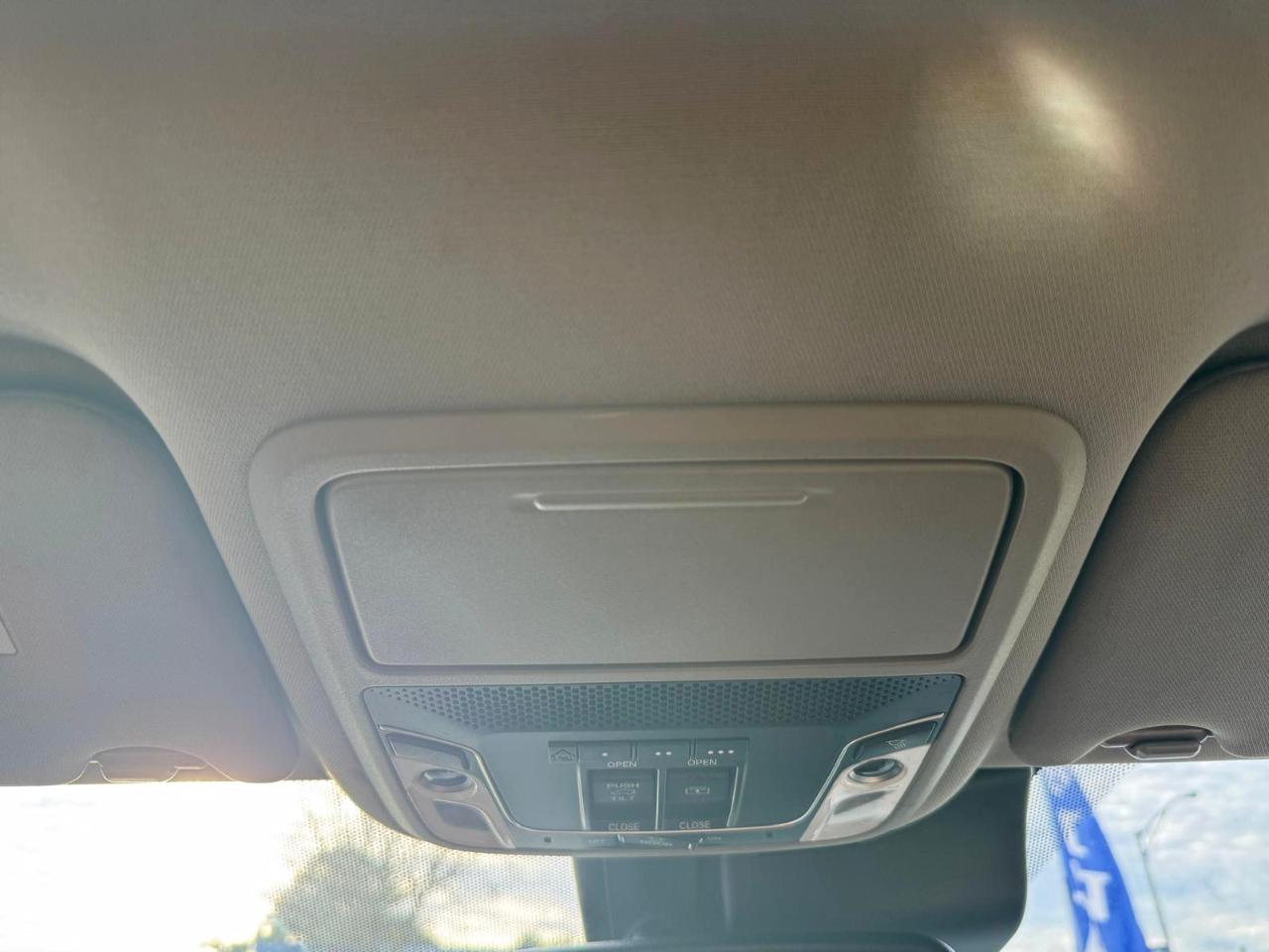 Honda Pilot AWD 4dr Elite w/RES & Navi 2016