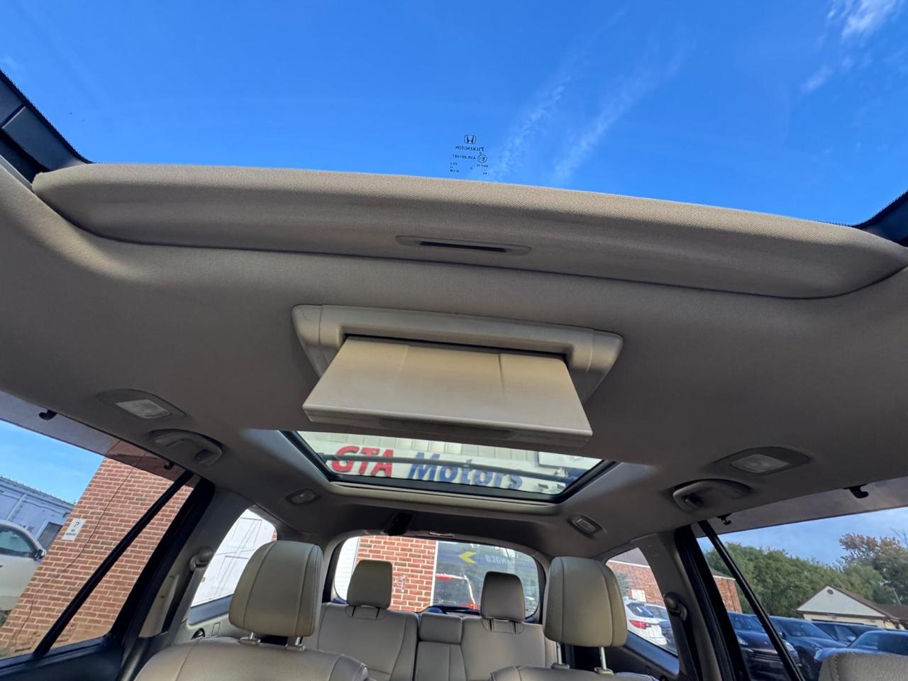 Honda Pilot AWD 4dr Elite w/RES & Navi 2016
