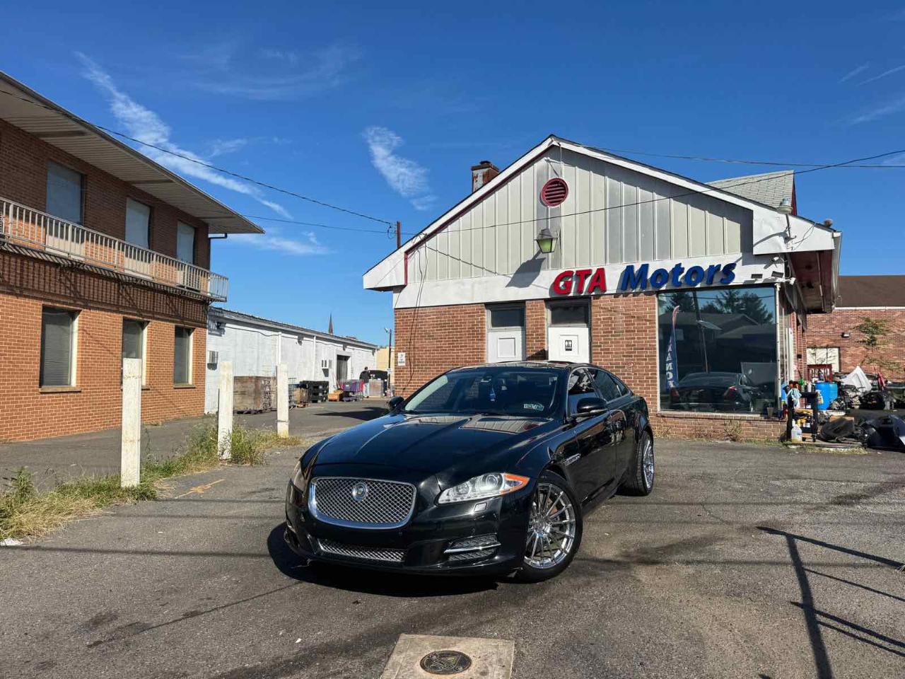 Jaguar XJ 4dr Sdn XJL 2012
