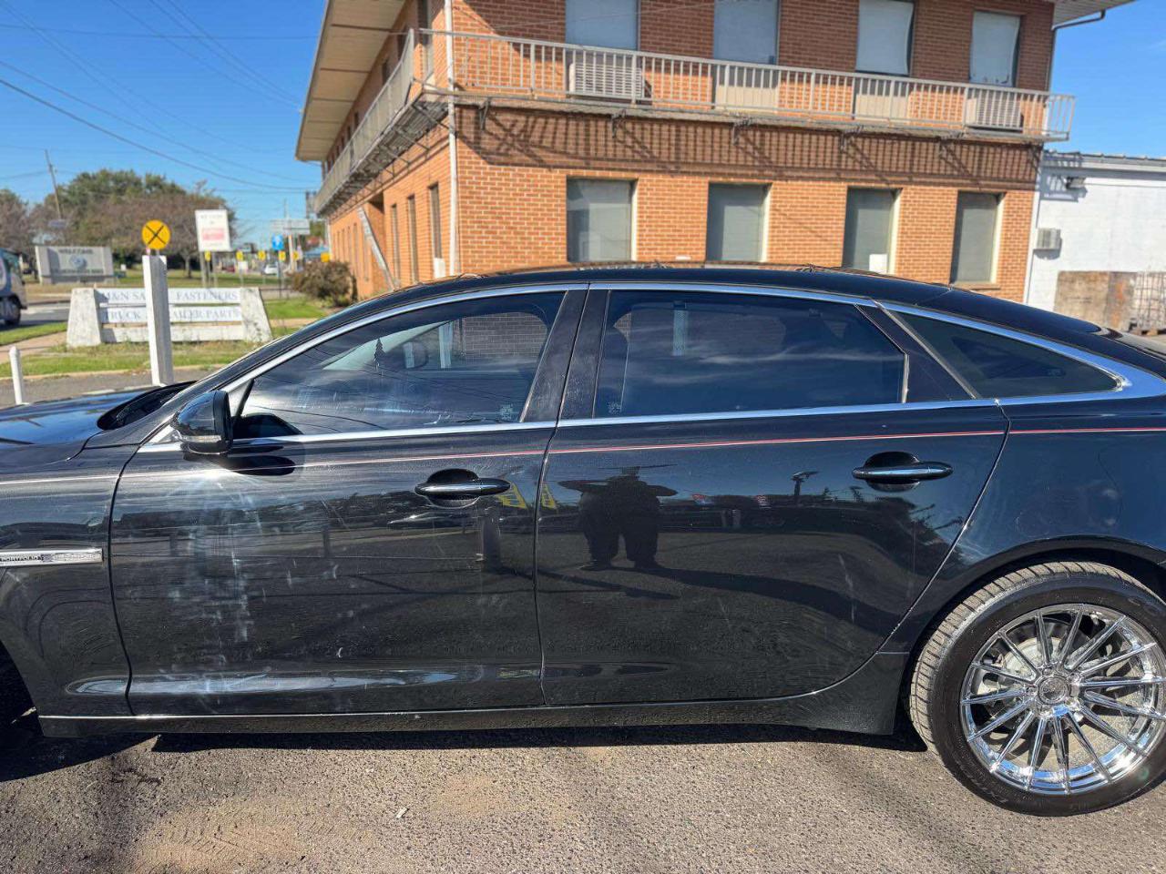 Jaguar XJ 4dr Sdn XJL 2012