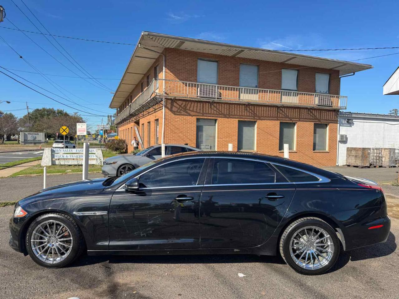 Jaguar XJ 4dr Sdn XJL 2012