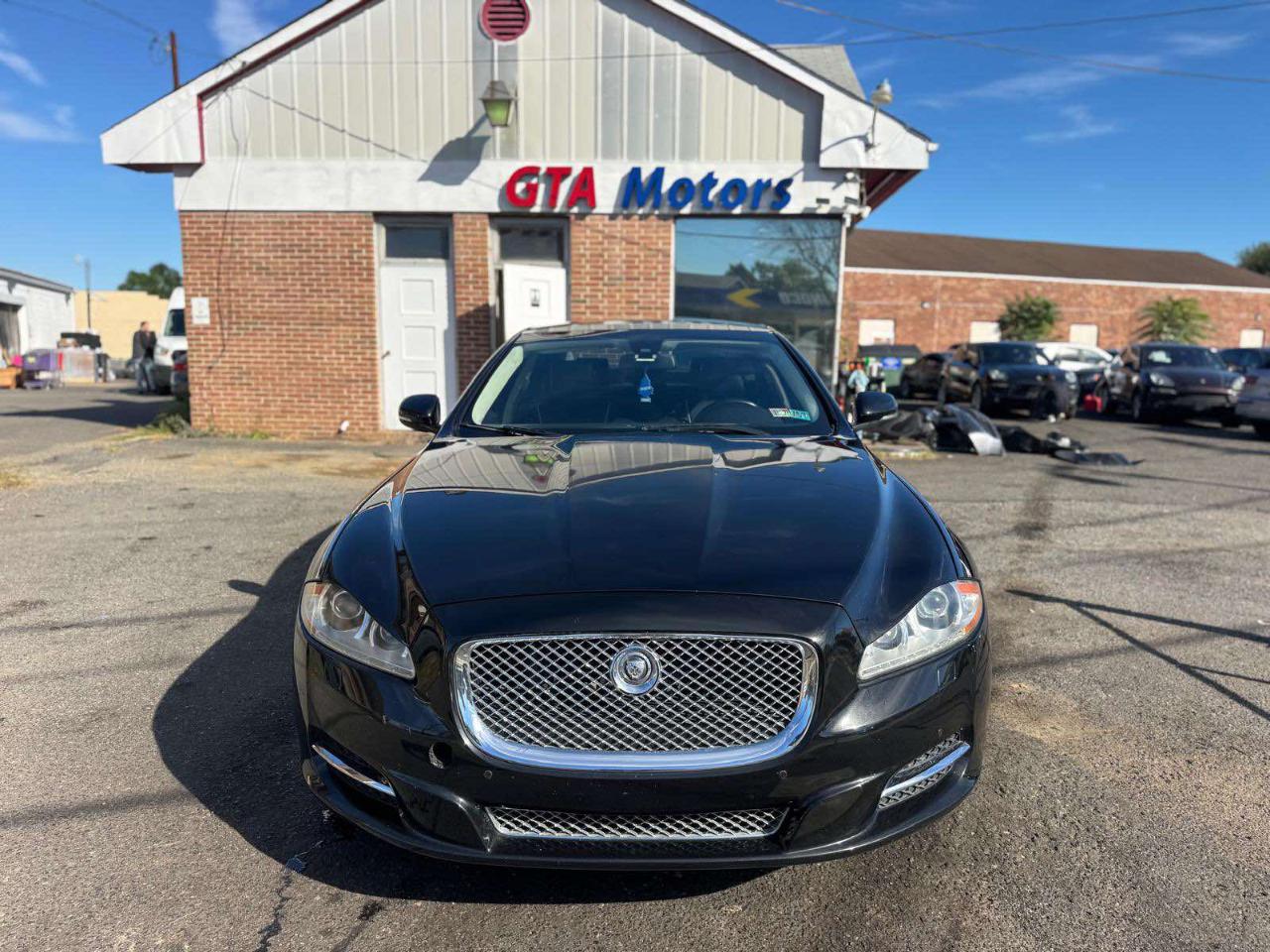 Jaguar XJ 4dr Sdn XJL 2012