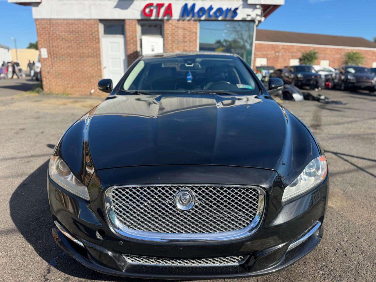 Jaguar XJ 4dr Sdn XJL 2012