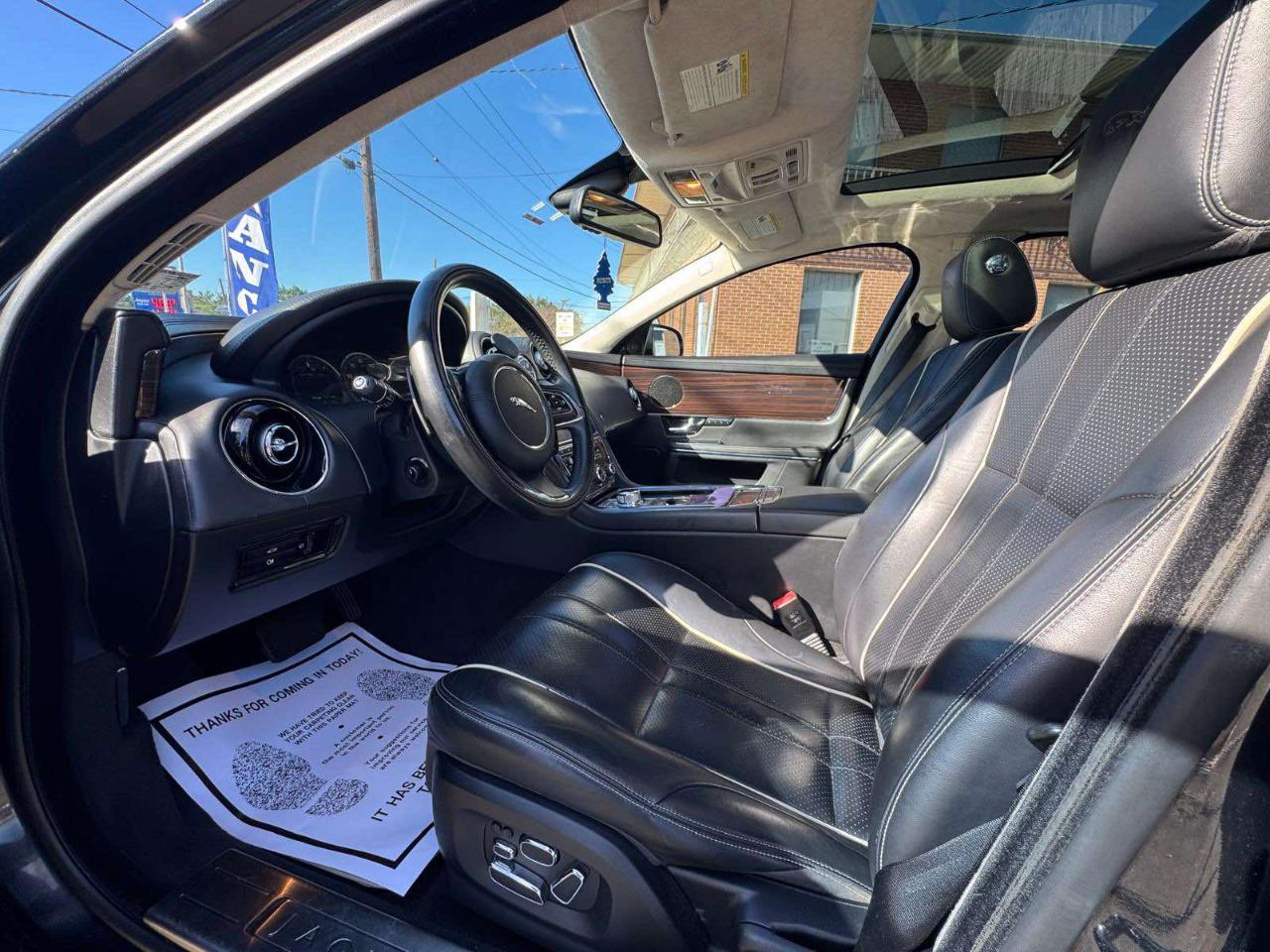 Jaguar XJ 4dr Sdn XJL 2012