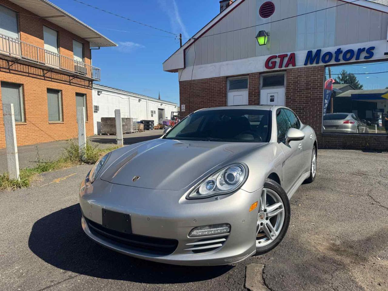 Porsche Panamera 4dr HB 2012