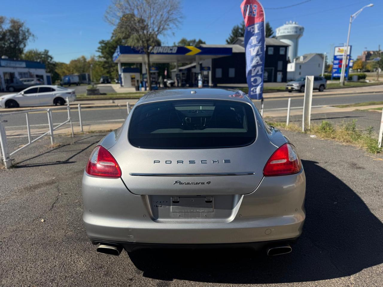 Porsche Panamera 4dr HB 2012