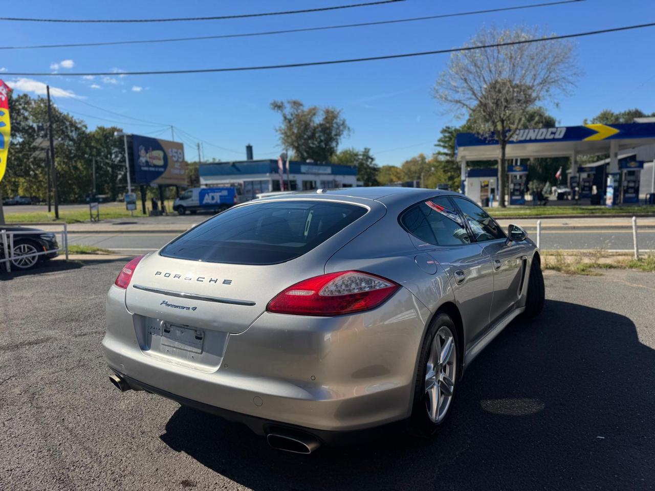 Porsche Panamera 4dr HB 2012