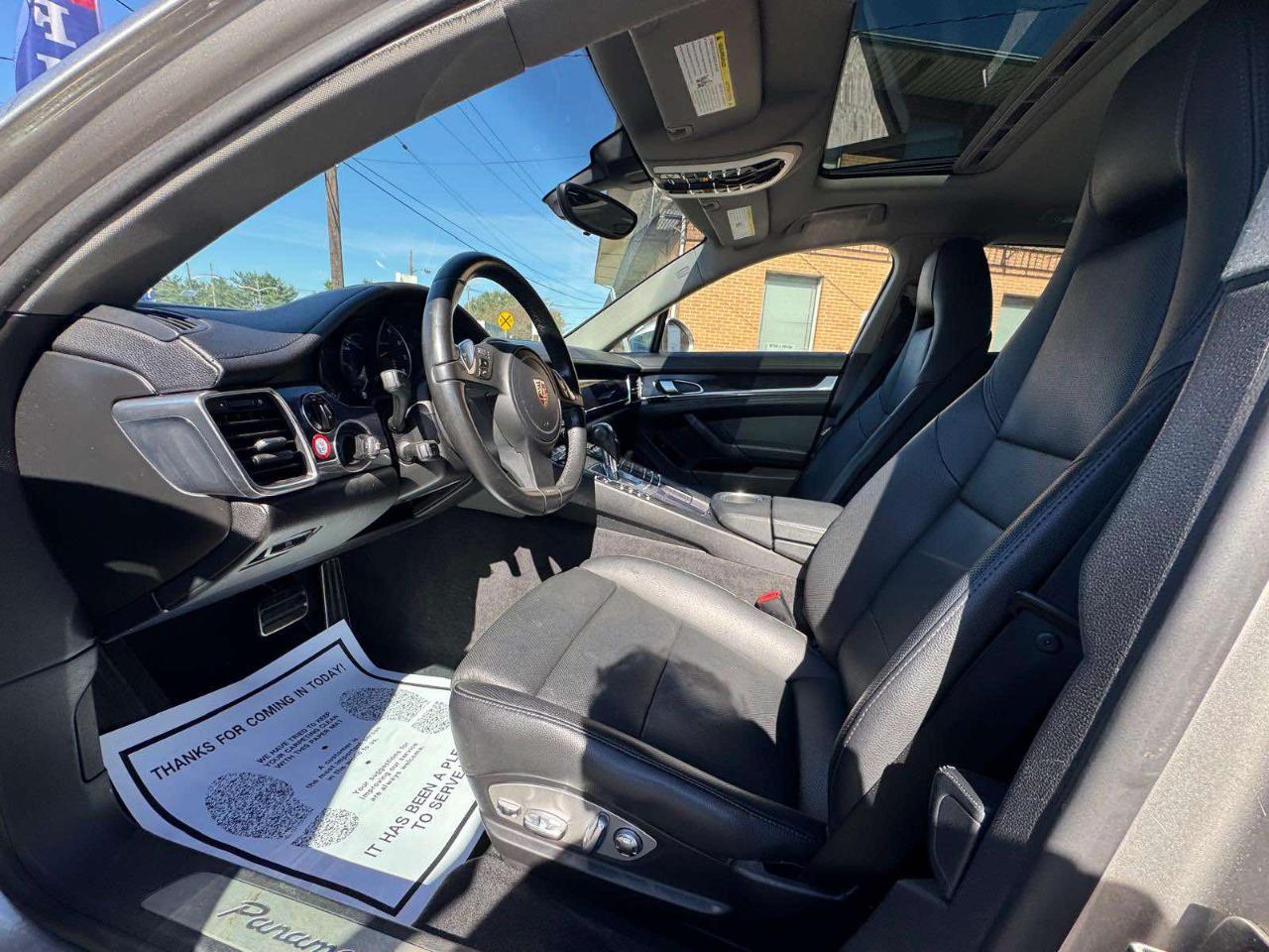 Porsche Panamera 4dr HB 2012