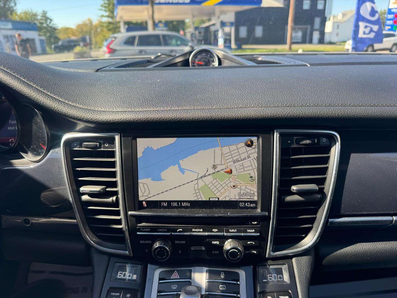 Porsche Panamera 4dr HB 2012
