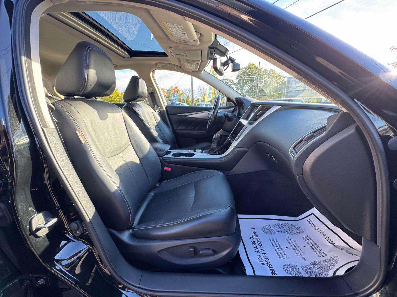 Infiniti Q50 3.0t LUXE AWD 2021
