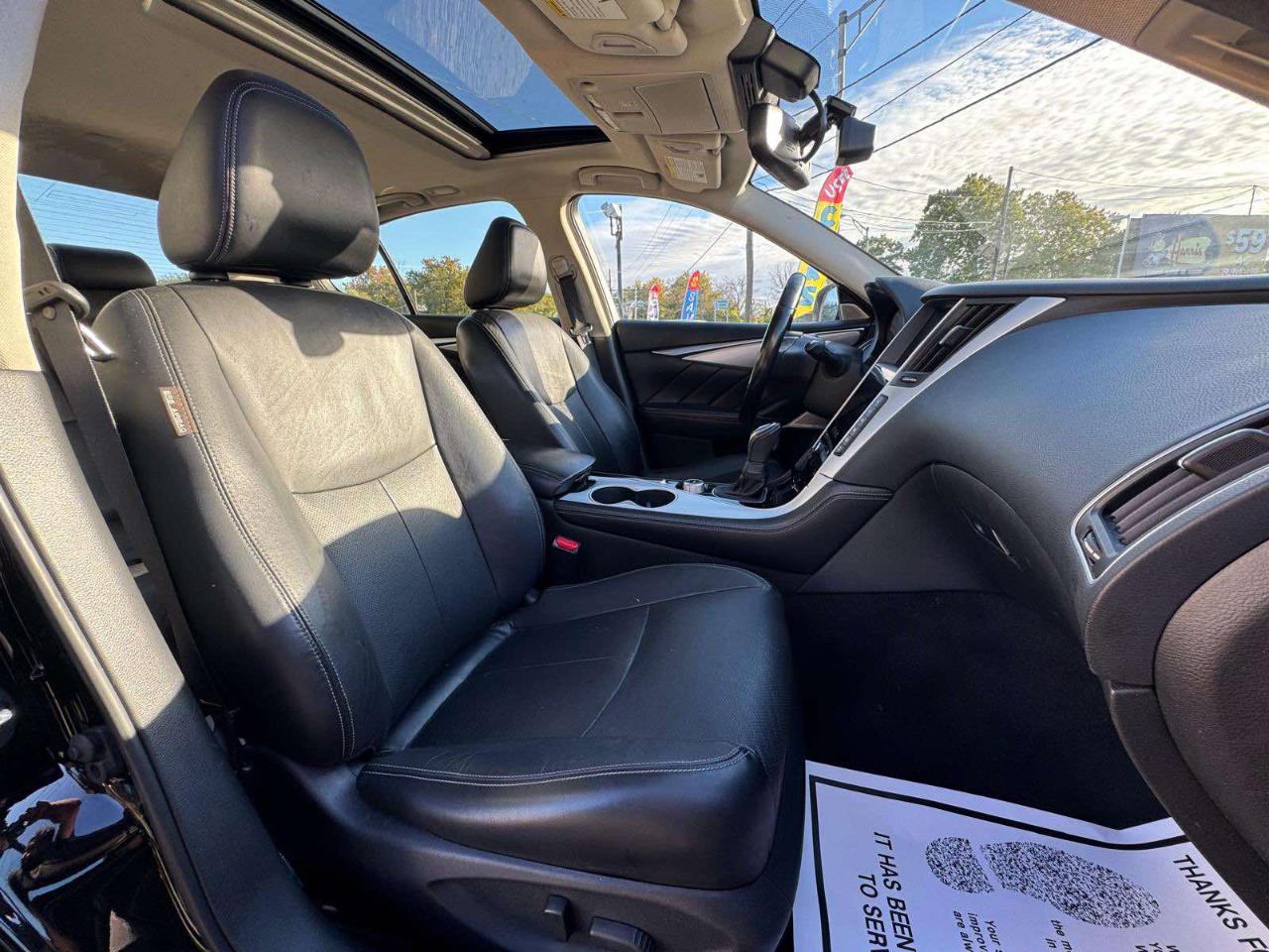 Infiniti Q50 3.0t LUXE AWD 2021