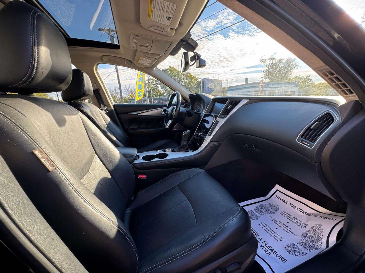 Infiniti Q50 3.0t LUXE AWD 2021