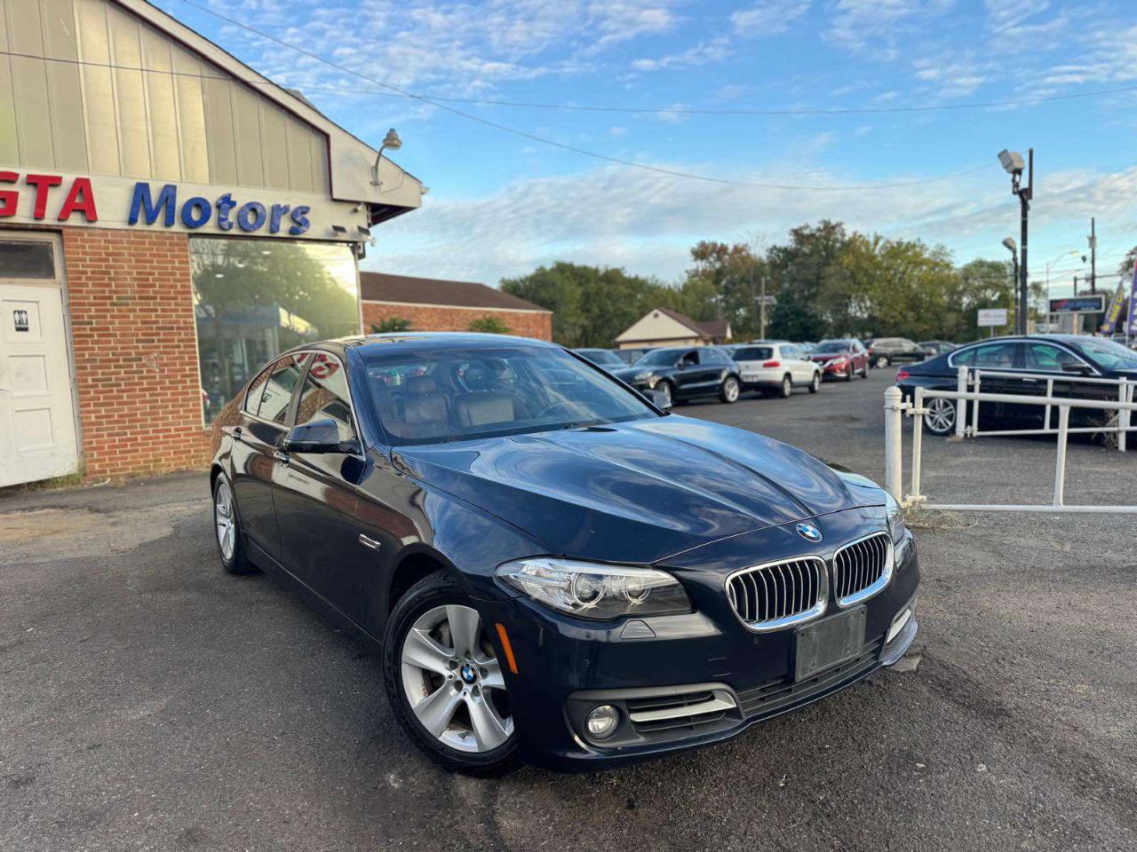 BMW 5 Series 4dr Sdn 535i xDrive AWD 2016