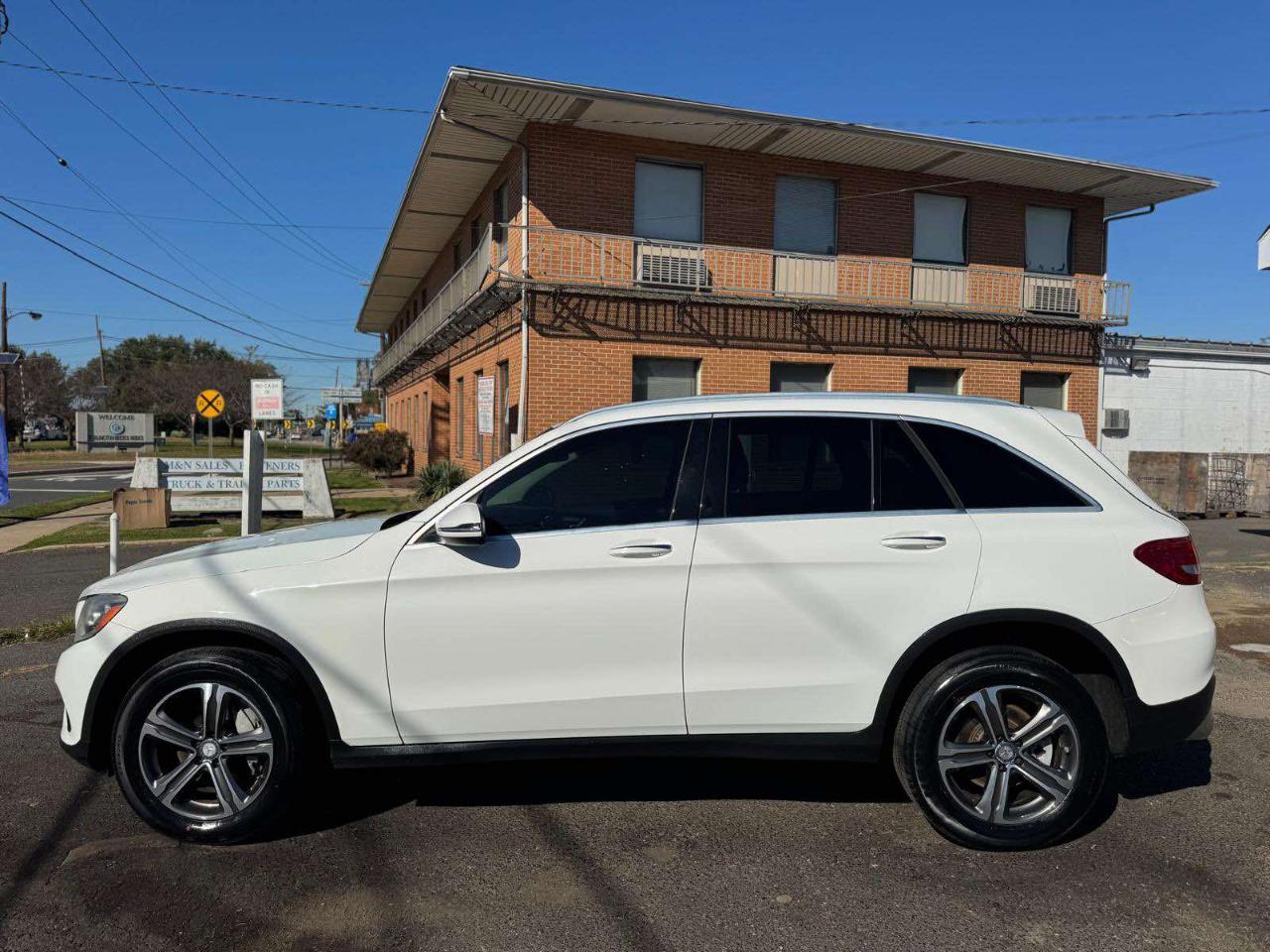 Mercedes-Benz GLC RWD 4dr GLC 300 2016