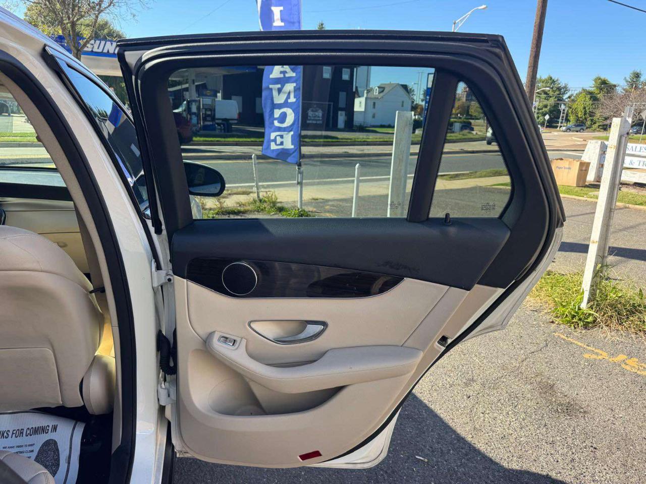 Mercedes-Benz GLC RWD 4dr GLC 300 2016