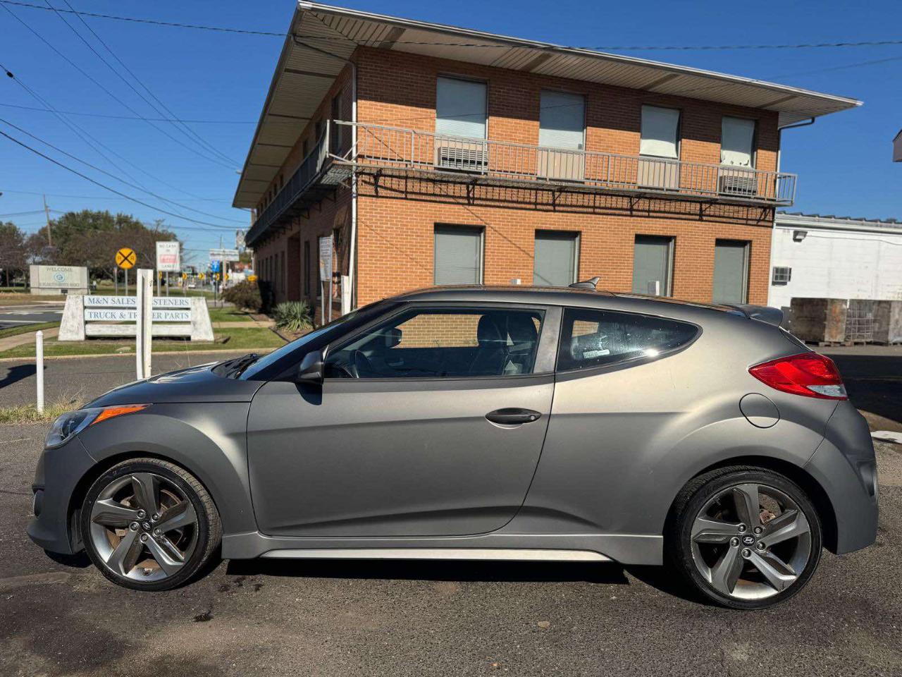 Hyundai Veloster 3dr Cpe Auto Turbo w/Black Int 2013