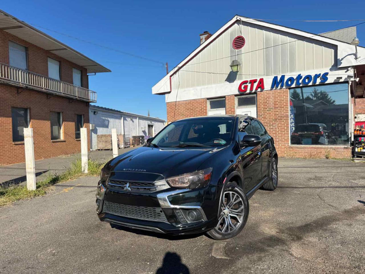 Mitsubishi Outlander Sport  2019