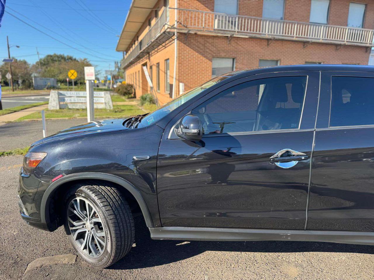 Mitsubishi Outlander Sport  2019