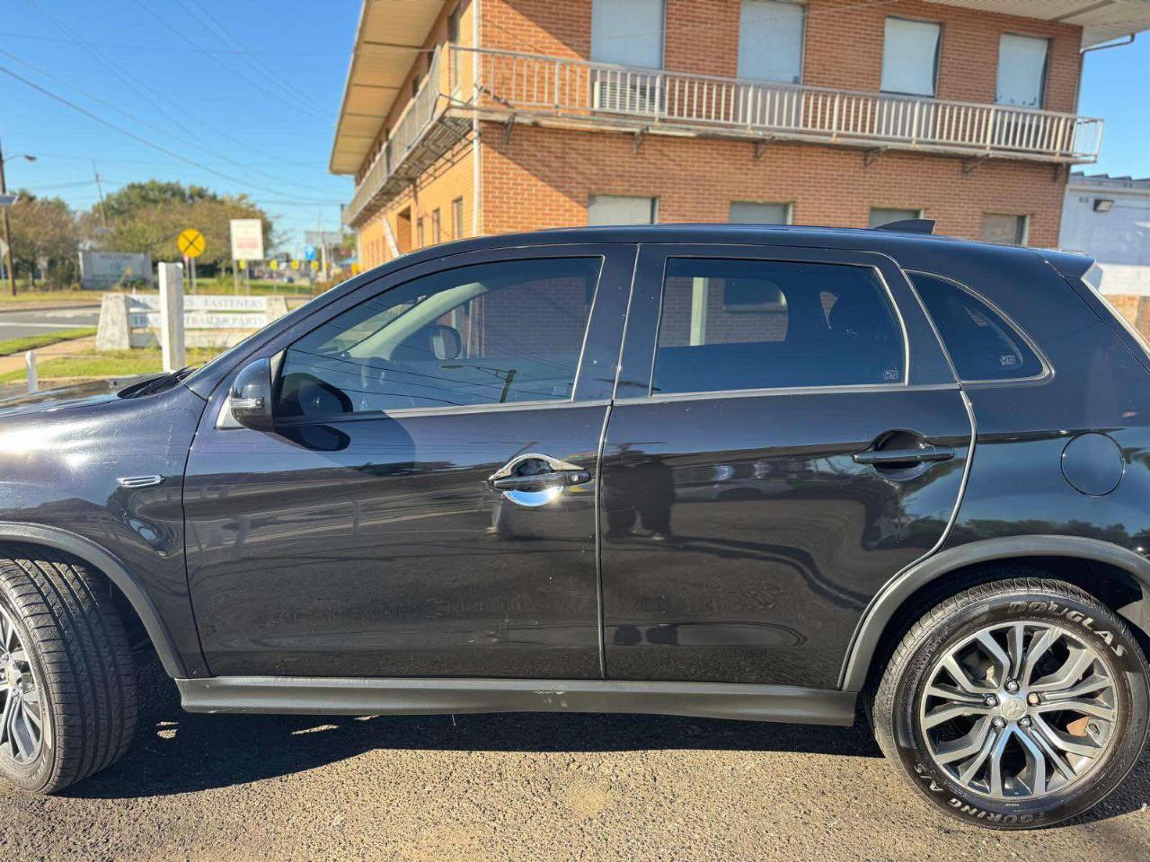 Mitsubishi Outlander Sport  2019