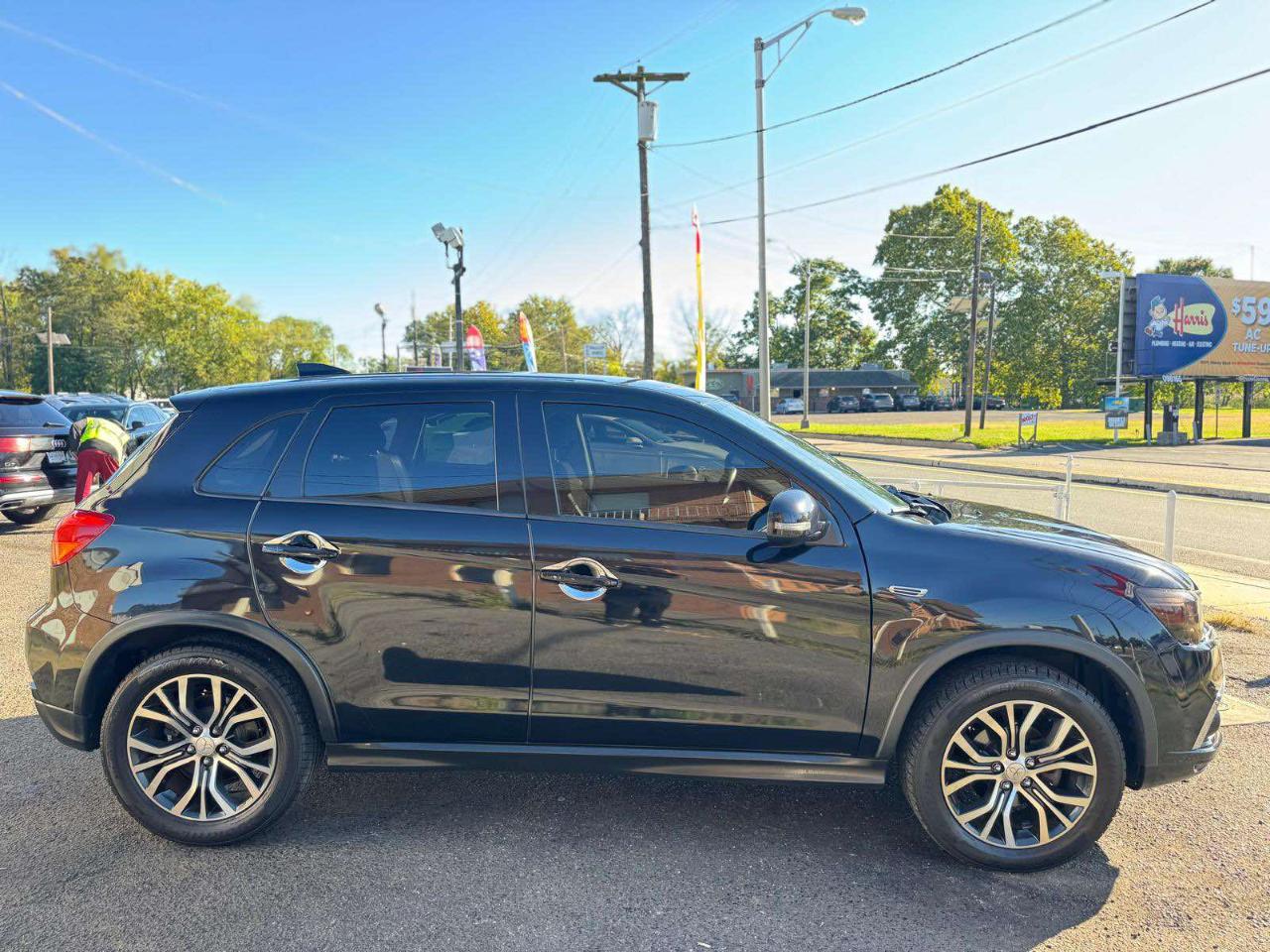 Mitsubishi Outlander Sport  2019