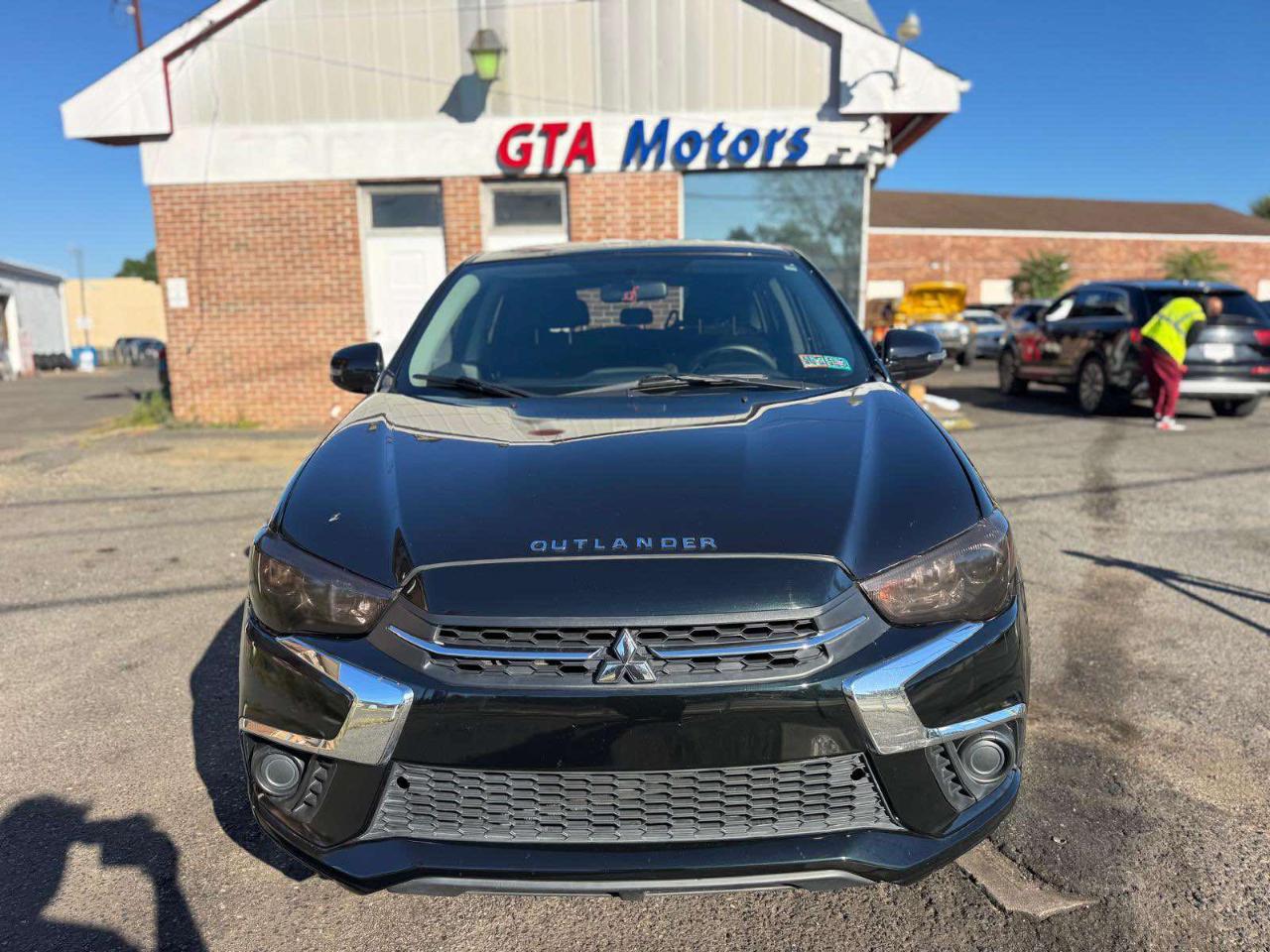 Mitsubishi Outlander Sport  2019