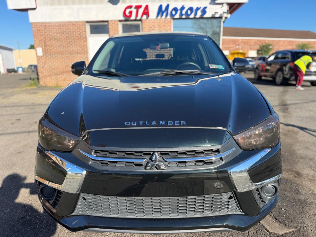 Mitsubishi Outlander Sport  2019