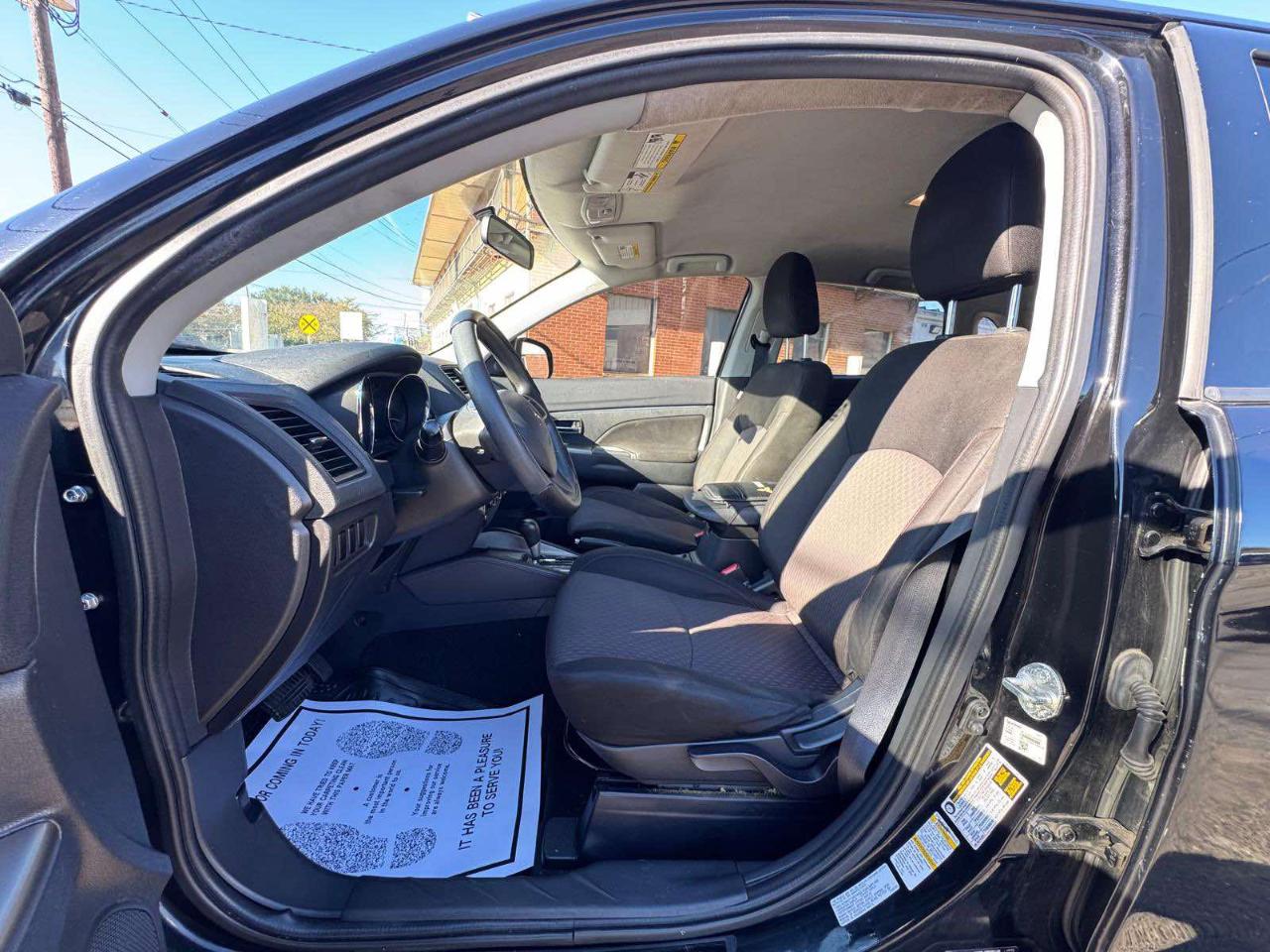 Mitsubishi Outlander Sport  2019