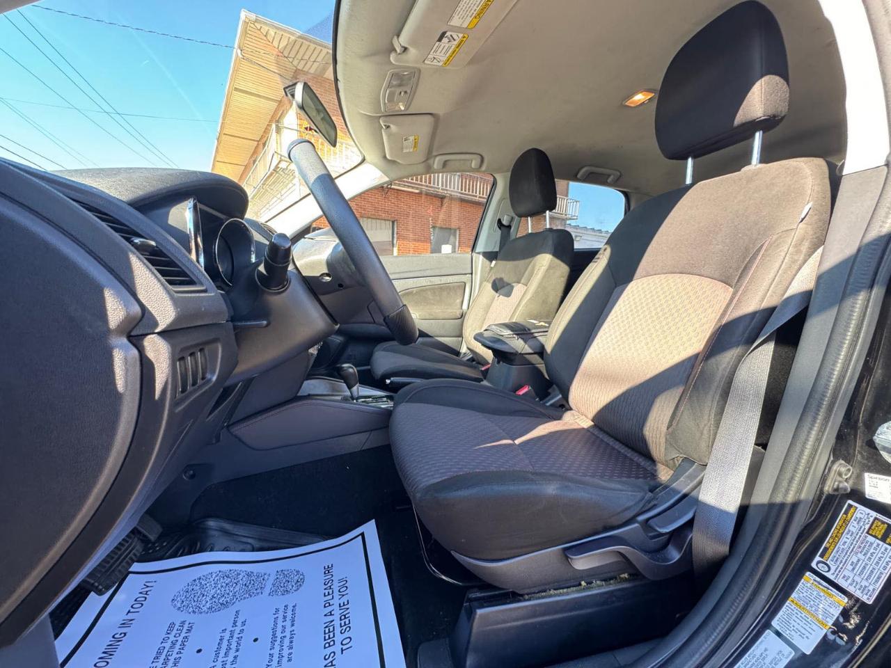Mitsubishi Outlander Sport  2019