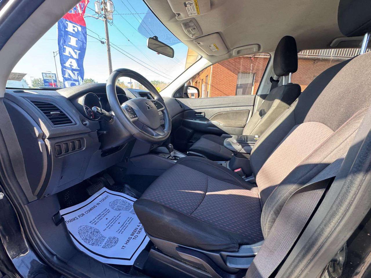 Mitsubishi Outlander Sport  2019