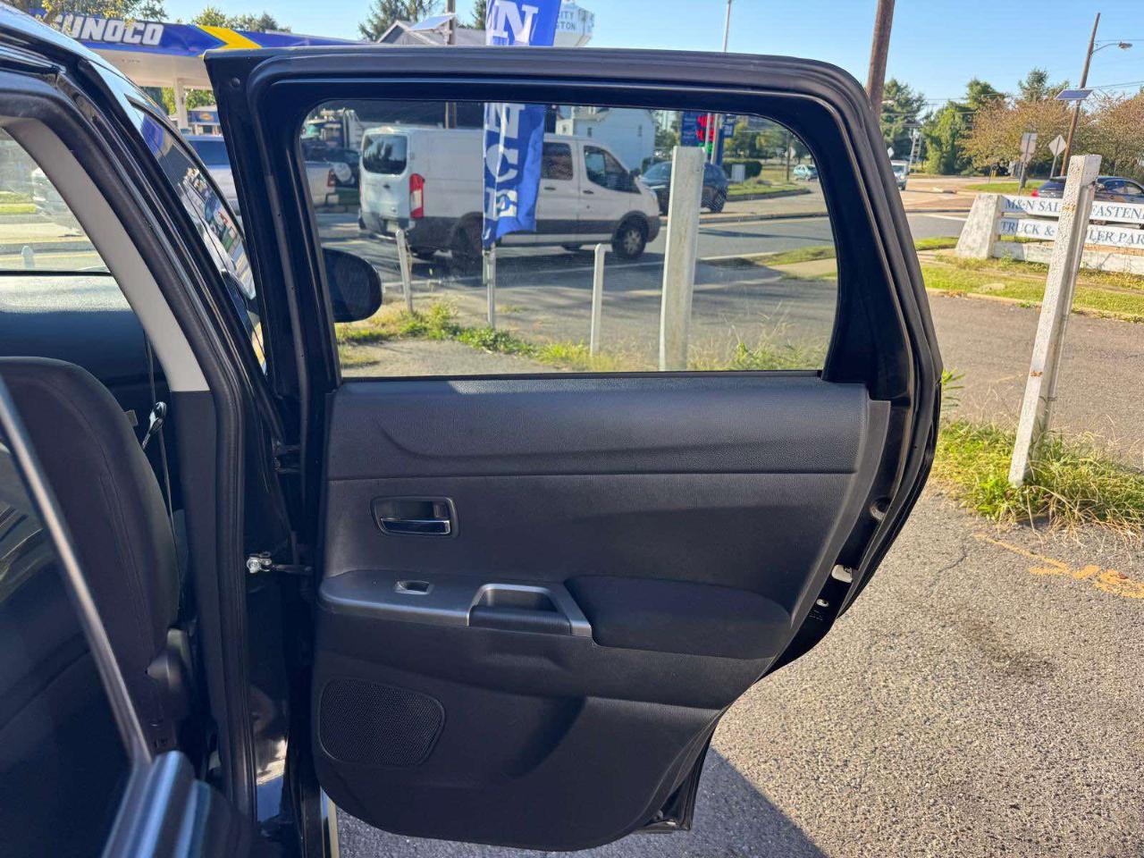 Mitsubishi Outlander Sport  2019