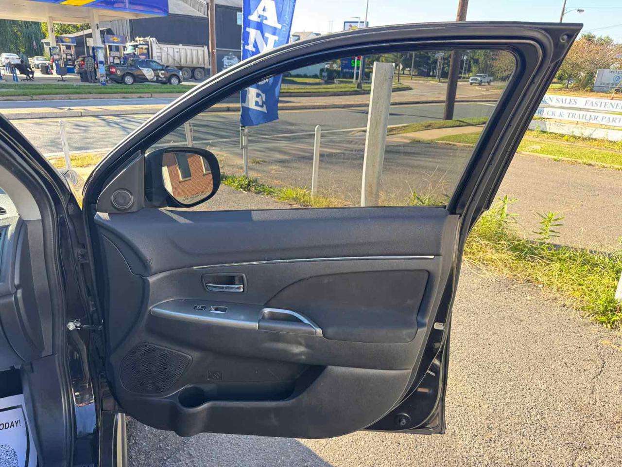 Mitsubishi Outlander Sport  2019