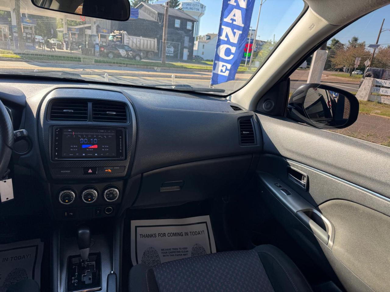 Mitsubishi Outlander Sport  2019