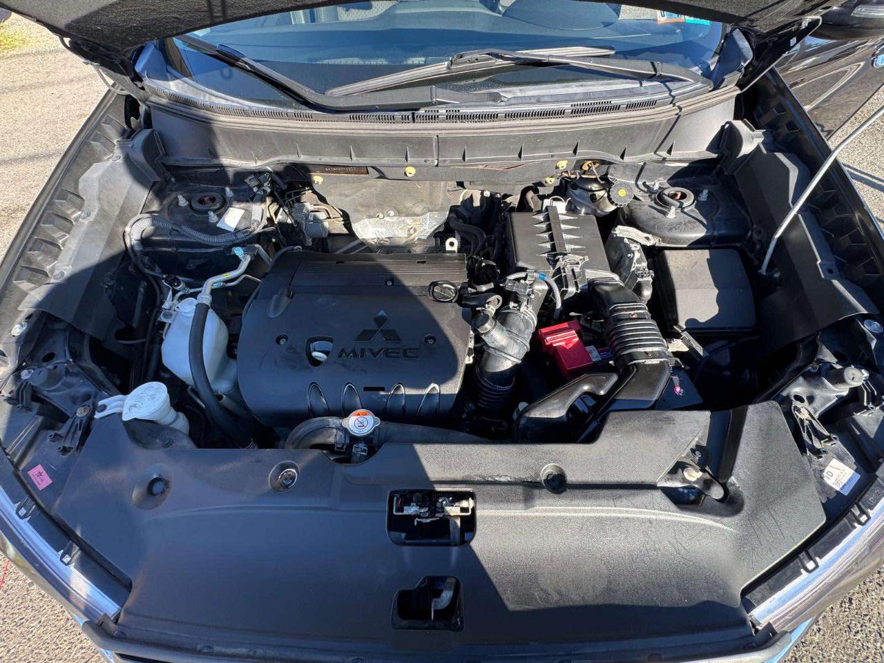 Mitsubishi Outlander Sport  2019